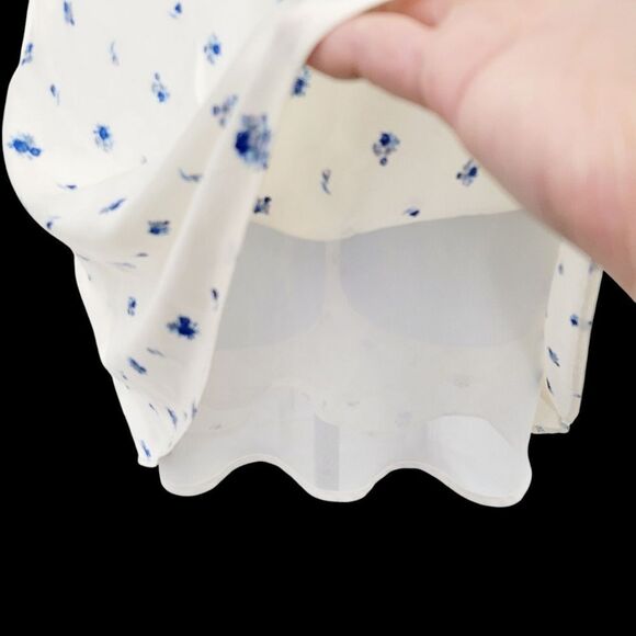 2/$20 Zara Cream Colour Blue Floral Pattern Top Blouse Size: XS - Picture 7 of 8